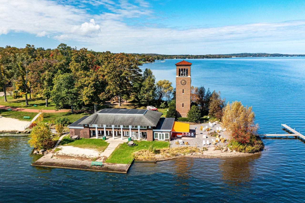 Vacation Home Rental Chautauqua Lake Bemus Point Exterior photo