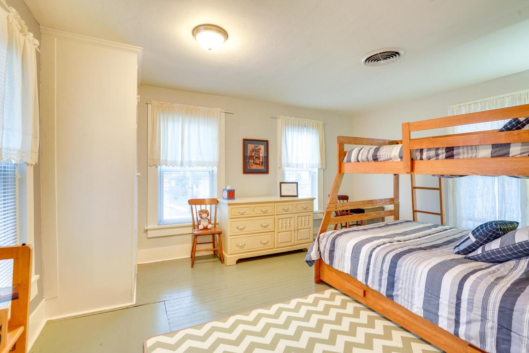 Vacation Home Rental Chautauqua Lake Bemus Point Exterior photo